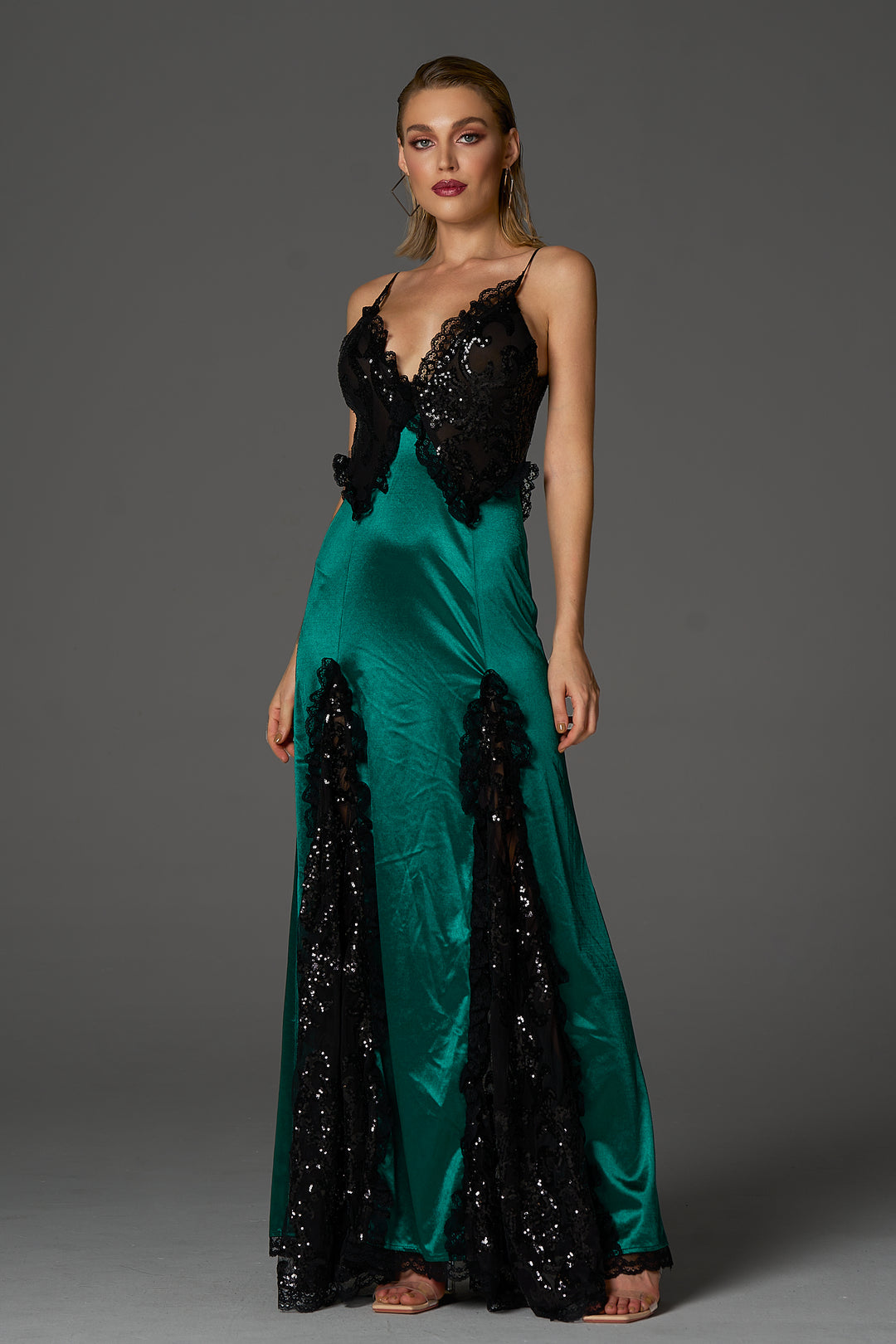Sesidy Leyla Backless Elegance Maxi Dress in Green