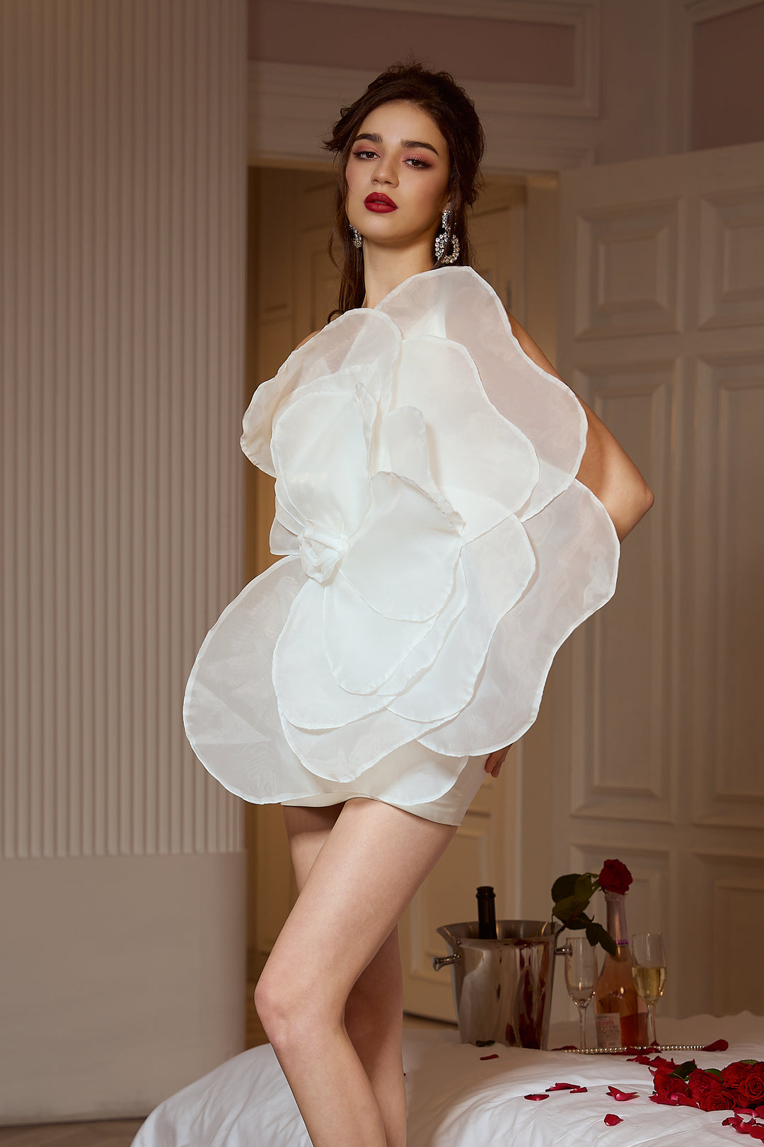 Sesidy Karisma Flower Mini Date Night Dress in White